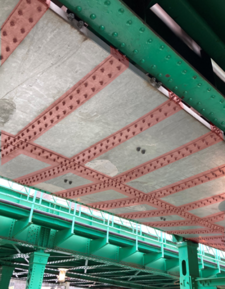 橋梁下の落下防止　防塵板の締結